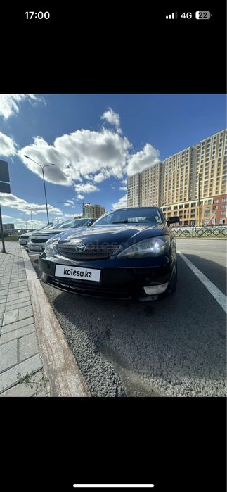 Машина камри 35