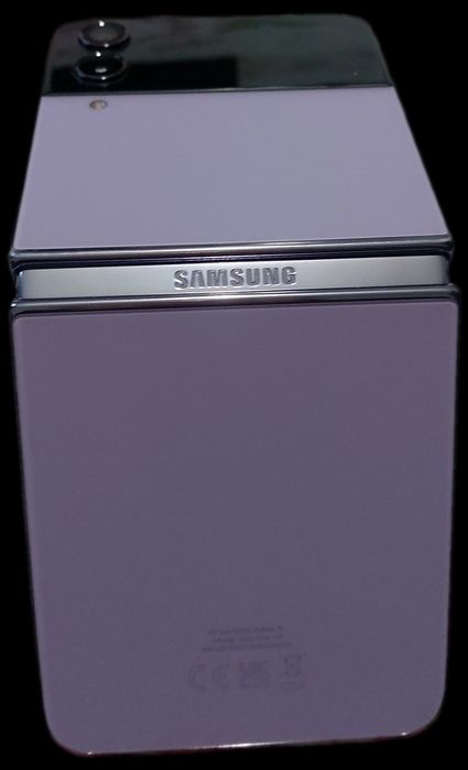 Samsung Z Flip 4 512 GB, без забележки с гаранция до 02.2025г.