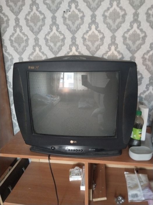 Телевизор  LG рабочий