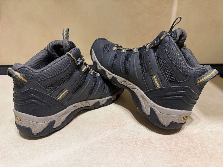 Мъжки обувки Keen Koven.