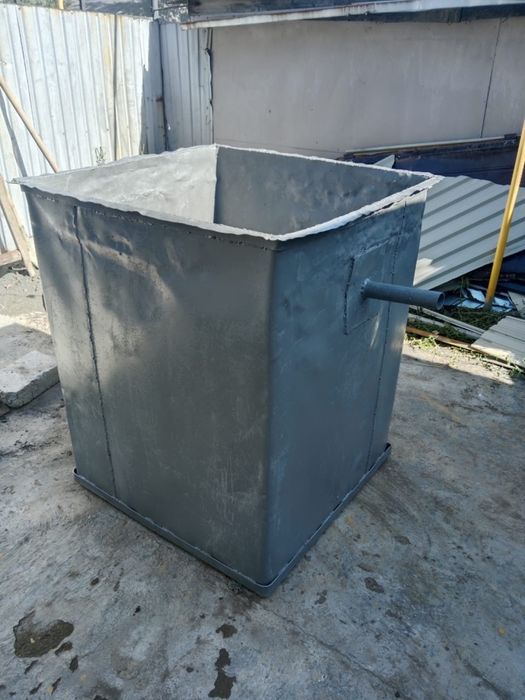 Продам мусорный контейнер