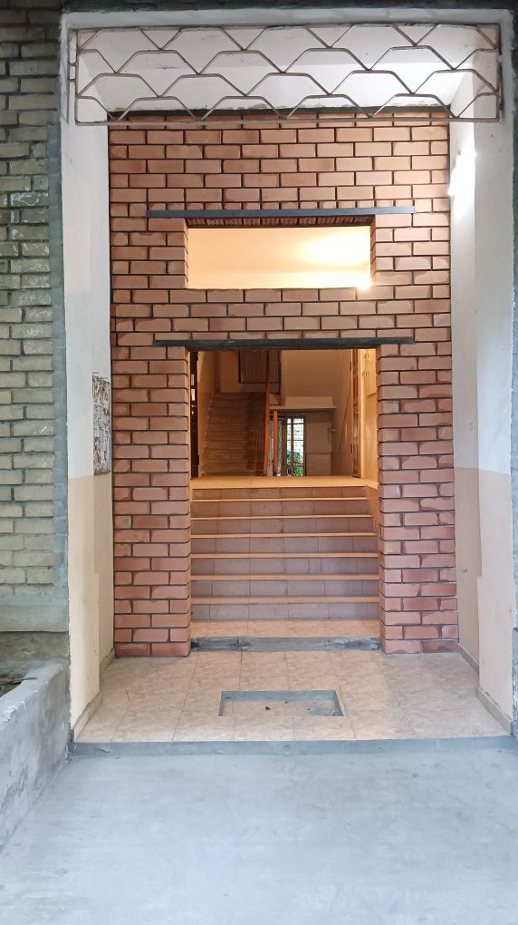 Кладка балкона, простым и облицовочным кирпичом. Кладка кирпич