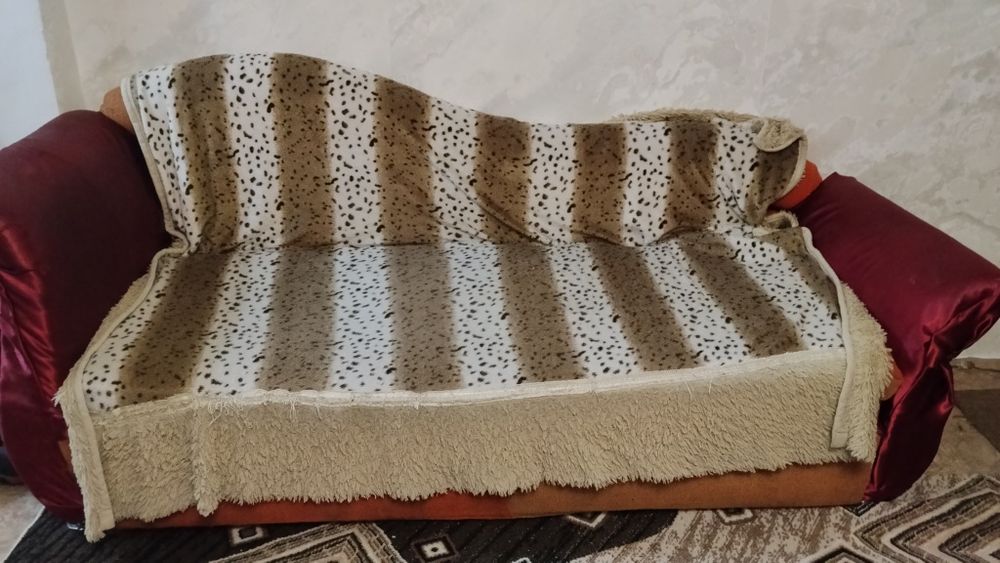 Отдам даром диван