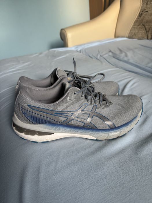 Asics GT 2000 Running Shoes