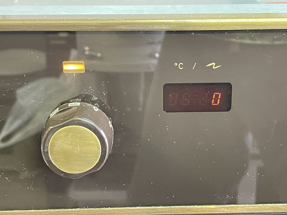 Фурна за вграждане Miele IMPERIAL EB 1561