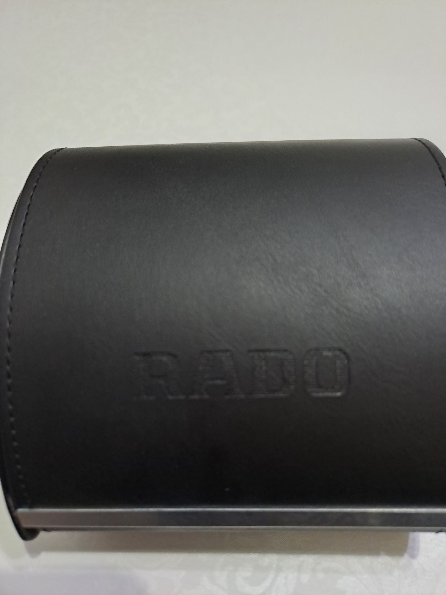 Часы швейцарские "RADO"