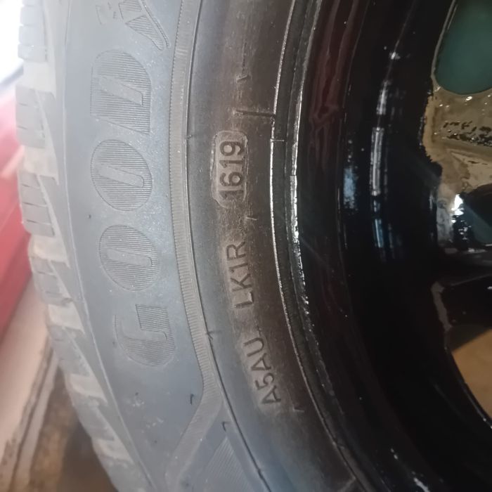 Cauciucuri cu genti de tabla