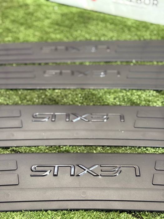 Накладки на задний бампер Лексус Рх300 Рх330/350/400