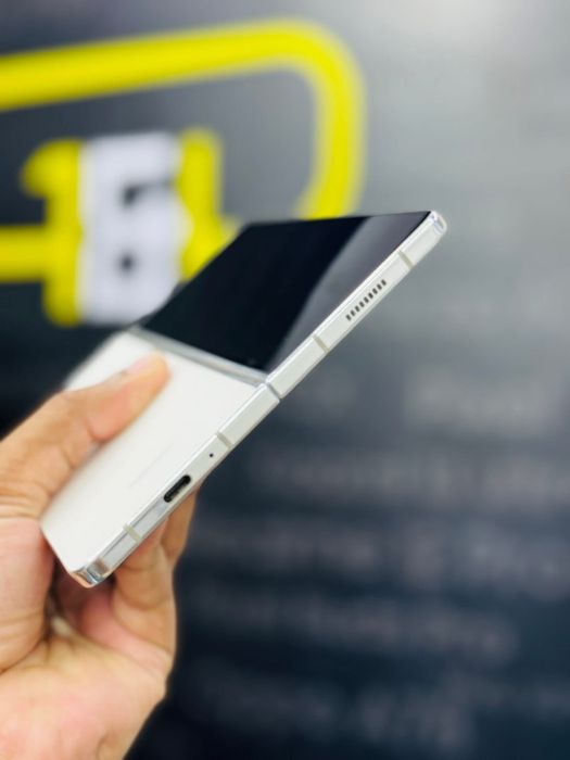 Samsung Fold 5 de 512 GB ca NOU cu Garantie