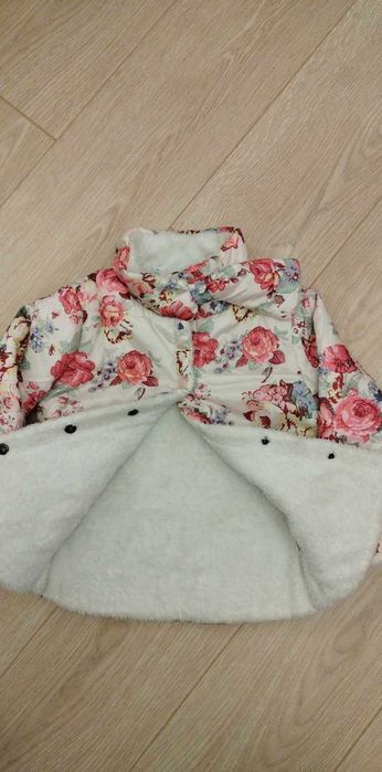 Зимно яке на цветя за момиче с пухена подплата