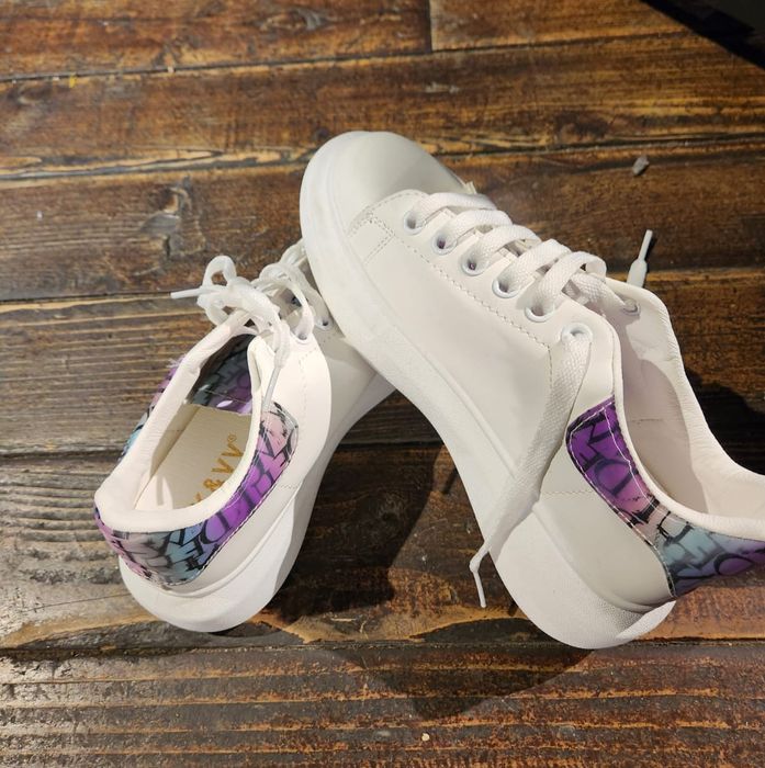 Adidasi/tenesi, marimea 39