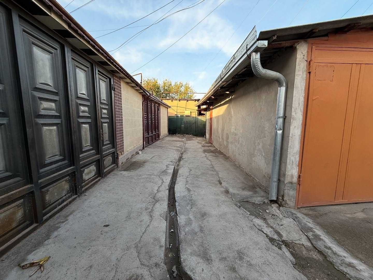 Продаётся Дом  Участок   0,6 сотки  Метро Чкалова  Собственник!