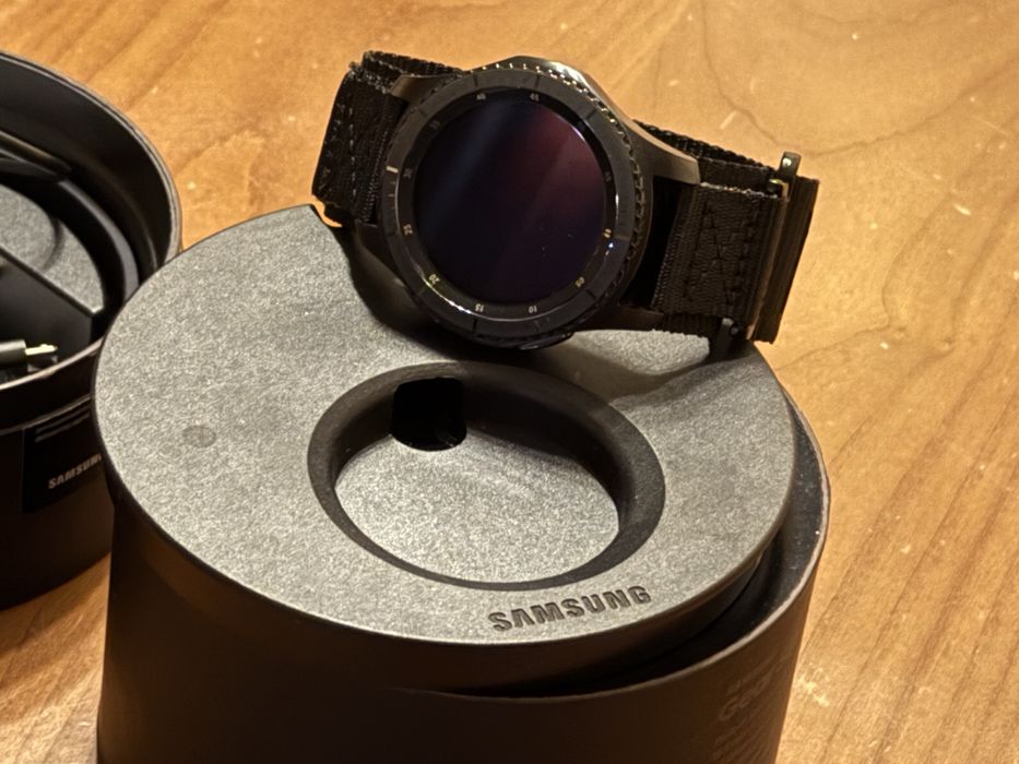 Samsung Galaxy Gear S3 Frontier - Перфектен смарт часовник