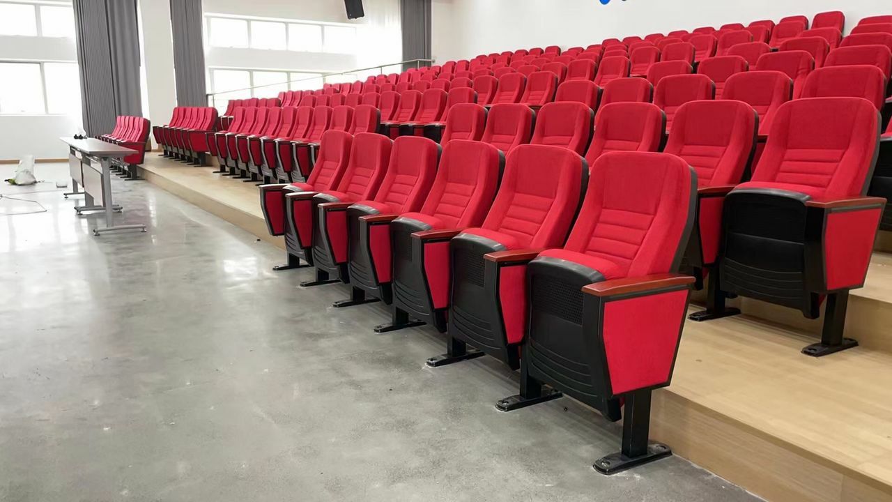 Firma vinde scaune conferinta sali evenimente comandă minima 100 buc