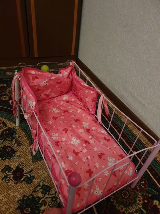 Кроватка для кукол