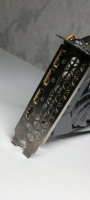 Видеокарта Amd Rx 5500 Xt