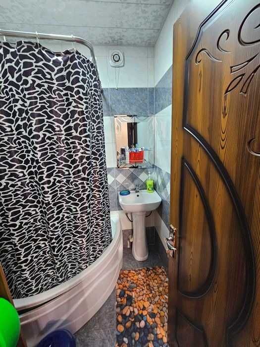 Продаётся 3х комн квартира на 4 этаже Ор-р Шарк 1