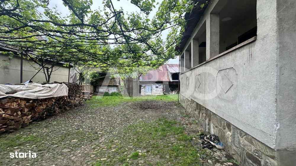 Casa individuala de vanzare teren liber 300 mp cu Rasinari Sibiu