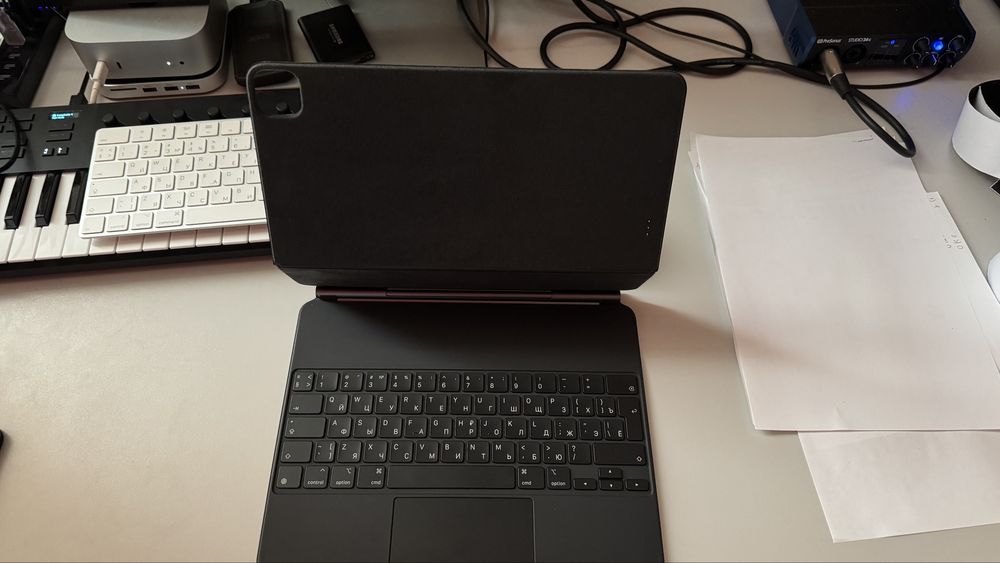 Magic Keyboard ipad Pro 13, m1/m2