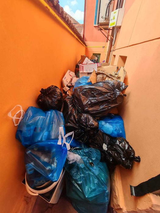 Curatenie apartamente ,curatenie garaje ,ridicam moloz si gunoi