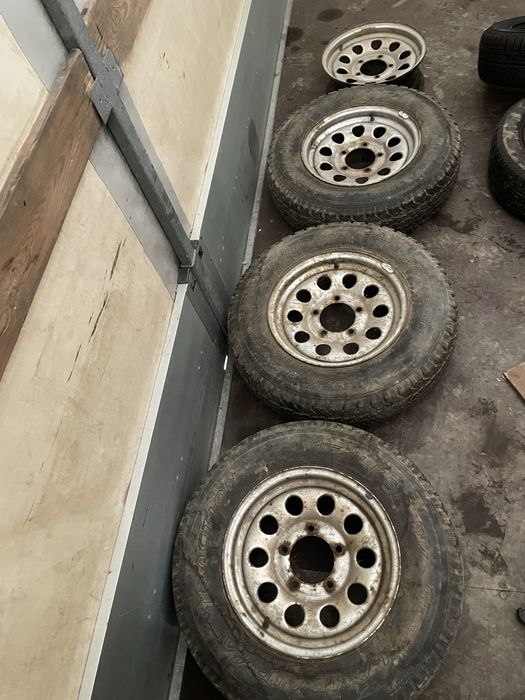 Jante Suzuki Samurai vitara jimy jante cu anvelope
