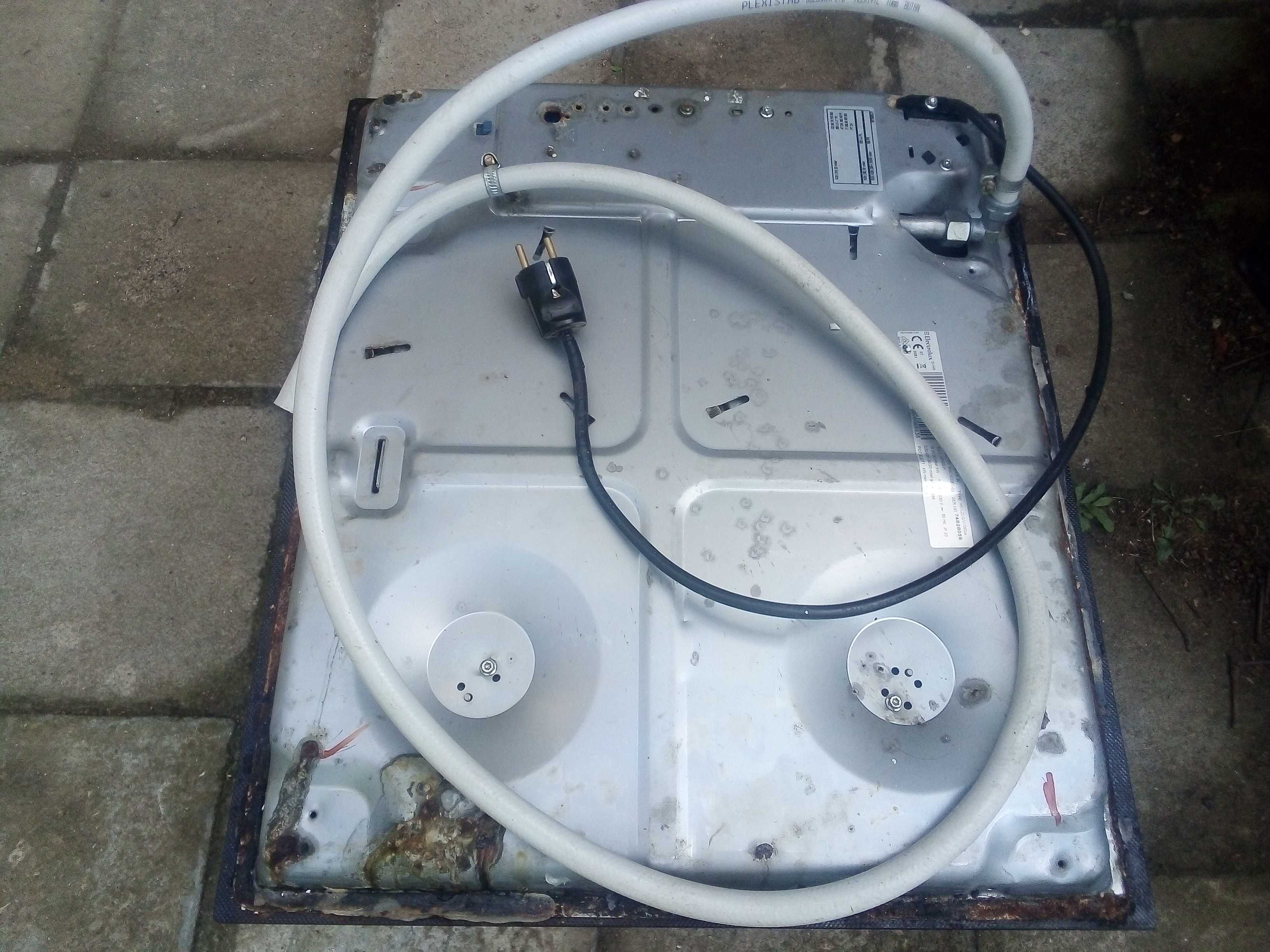 Готварски плот за вграждане Electrolux на ток и газ