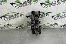 Soclu becuri lampa stop pe aripa stanga 3B9945258B / 3B9 945 258 B Vo