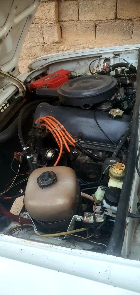 Vaz 2106 yili 1996 kanatka 5 tali mator 06 metan 80 tali