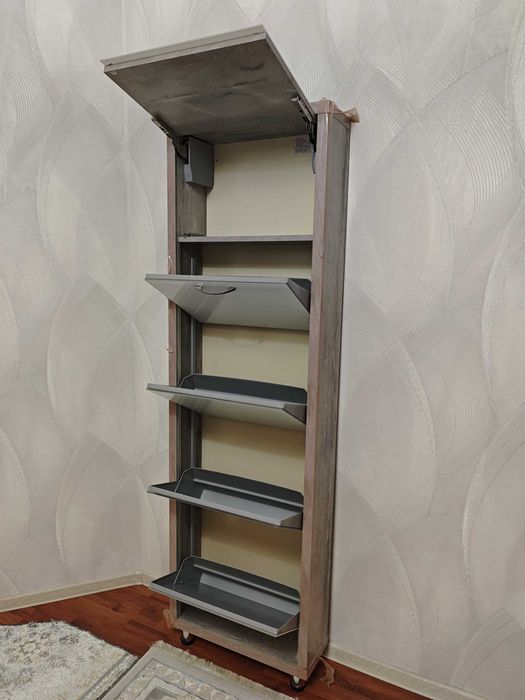 Продаётся обувница