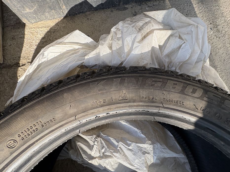 Продаю зимнюю шину почти новая