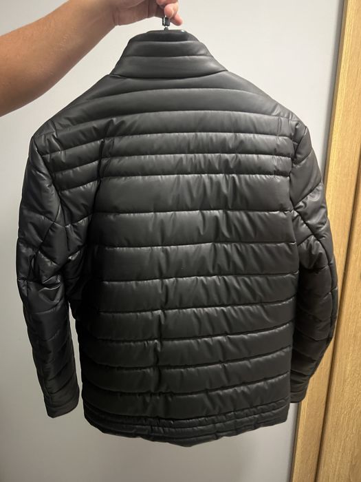 Мъжко яке guess чисто ново!