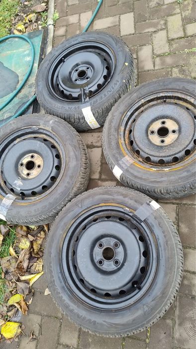 De vanzare set jante tabla, pe 15”, 4 bucati 4x100 Hyundai i20/i10