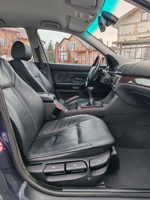 BMW E39 Exclusiv 520i 170cp manual xenon/piele/navigație