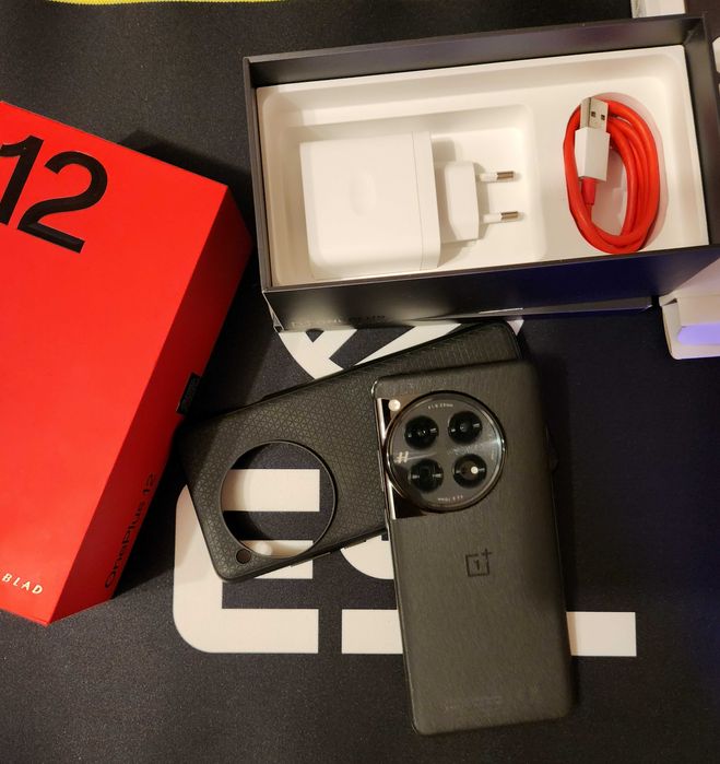 Telefon mobil OnePlus 12, 5G, Silky Black, 512 GB, Ca nou