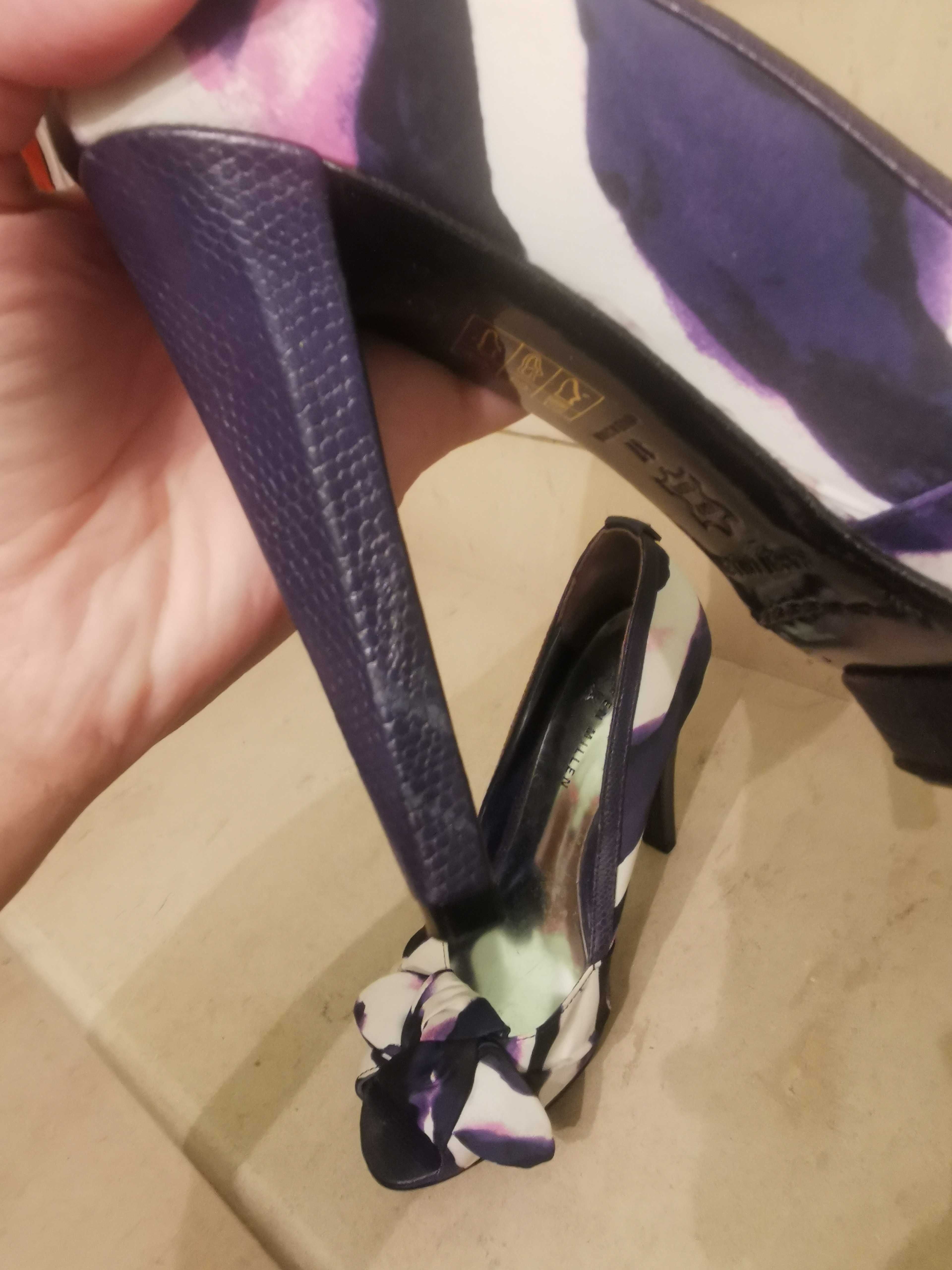 Обувки висок ток Karen Millen