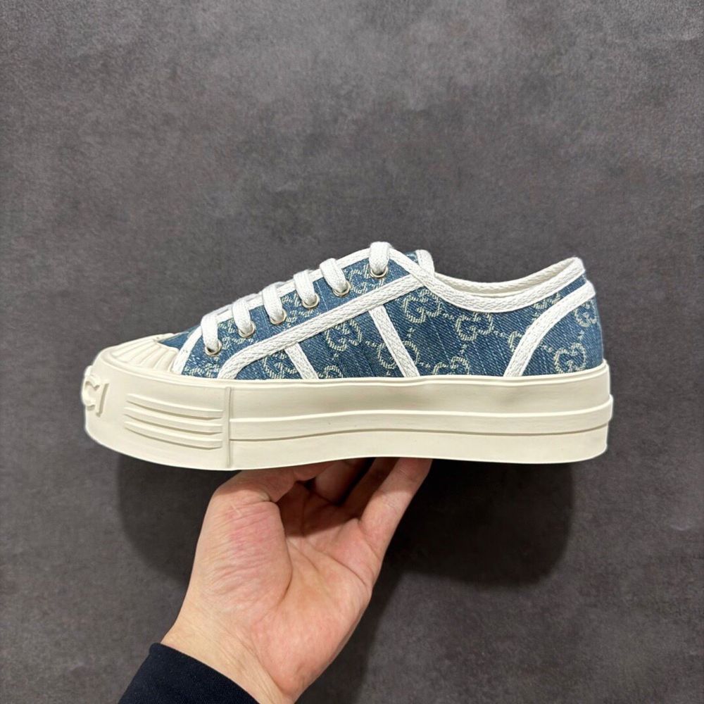 Gucci sneakers 39 номер