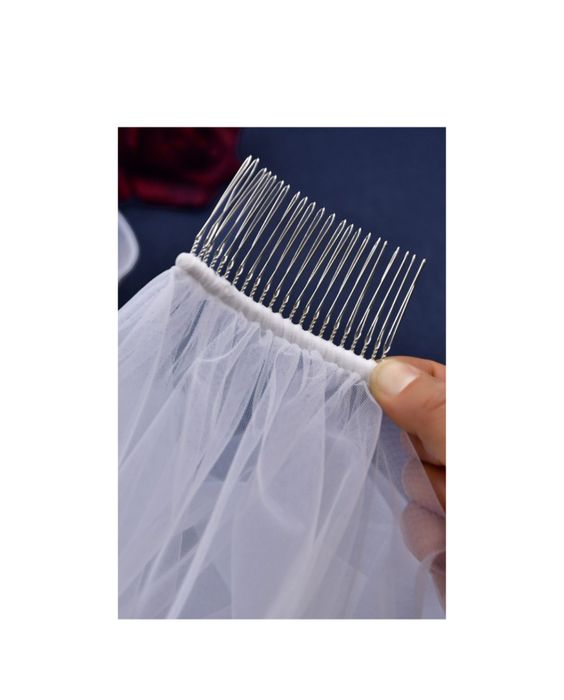 Voal mireasa pana la degete