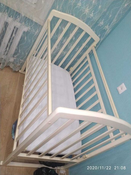 Продам детскую кроватку Срочно
