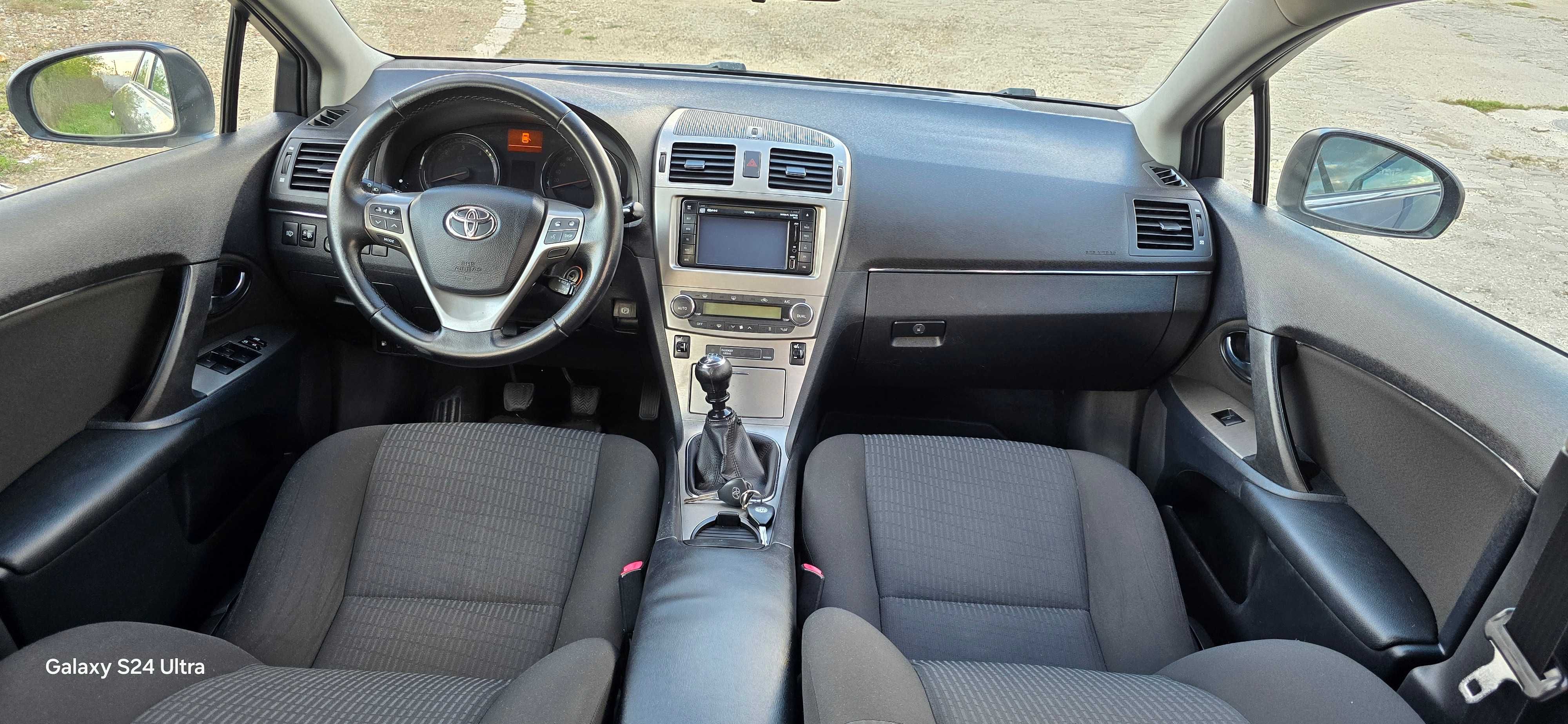 Toyota Avensis/2011/2.0 D/126 CP/Clima/Navi/Camera/