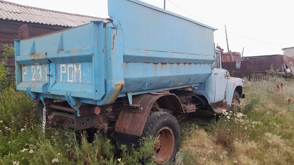 Продам зил карьерный