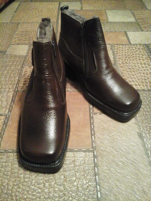 Продам стильные зимние сапоги