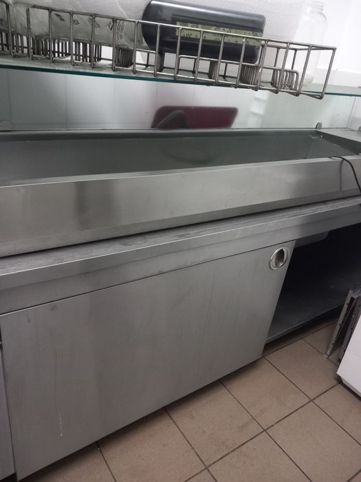 Vând masa rece și calda