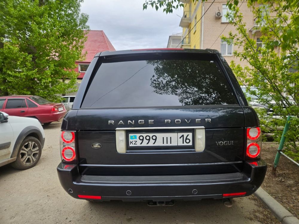 Продам Land Rover Range Rover 4.4