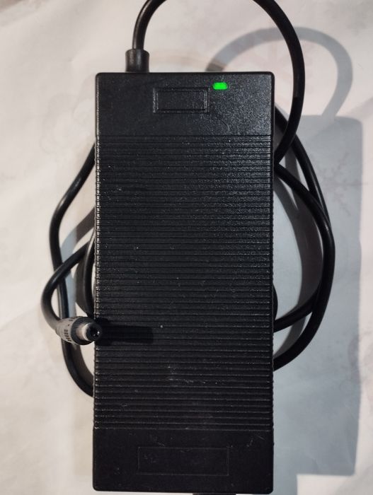 Încărcătoare trotineta, hoverboard, bicicletă Li-ion 24V , 36 V