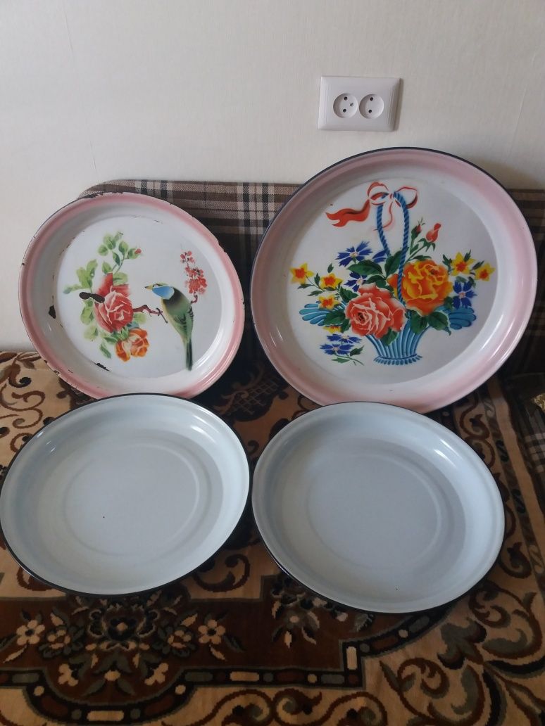 Продам блюда эмалированные