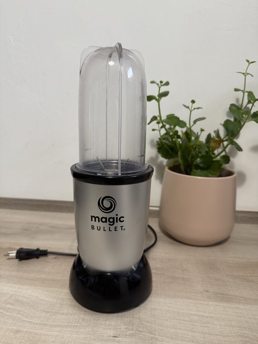 Vând Magic Bullet – blender multifuncțional