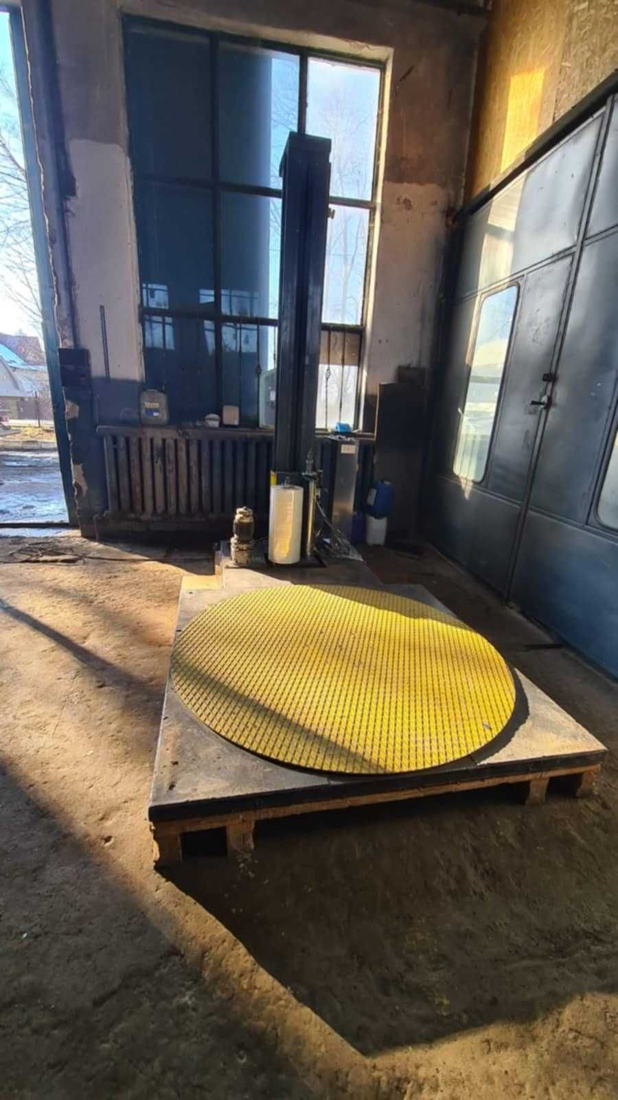 Vand masină de înfoliat  paletii