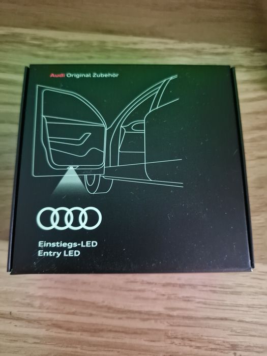 Vand accesoriu detailing