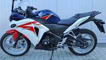 Honda cbr250r an 2011