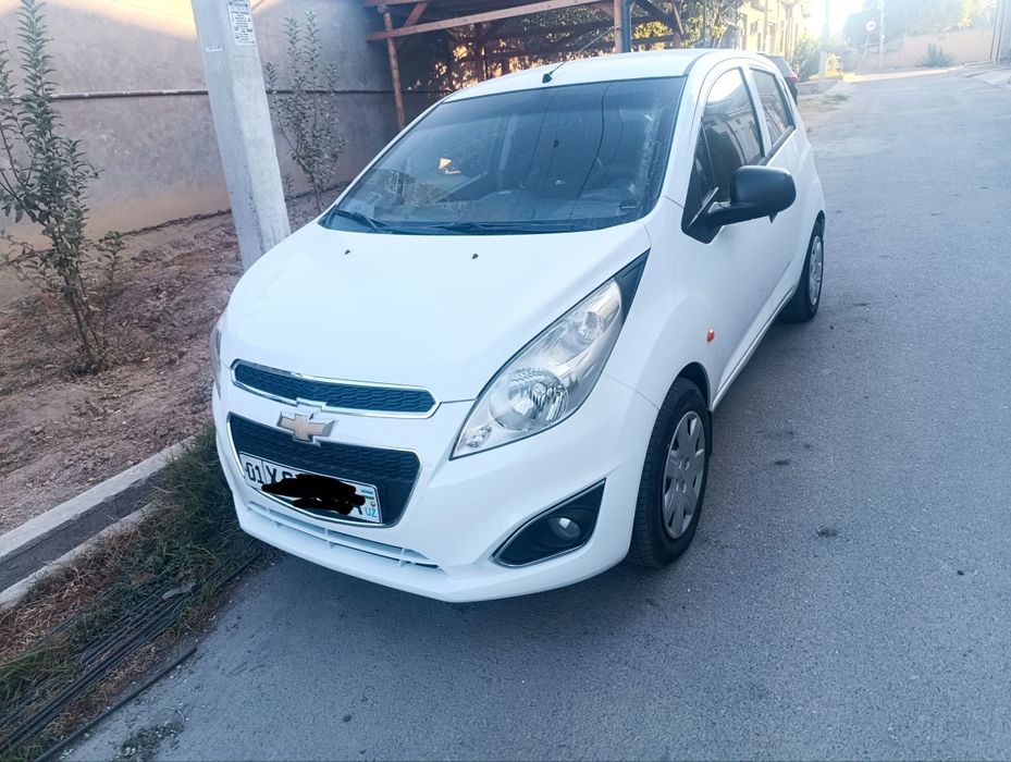 Spark  2012 avtomat  benzinda